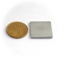 Неодимов магнит блок 24 x 24 x 2 мм - N38H с монета 50 стотинки
