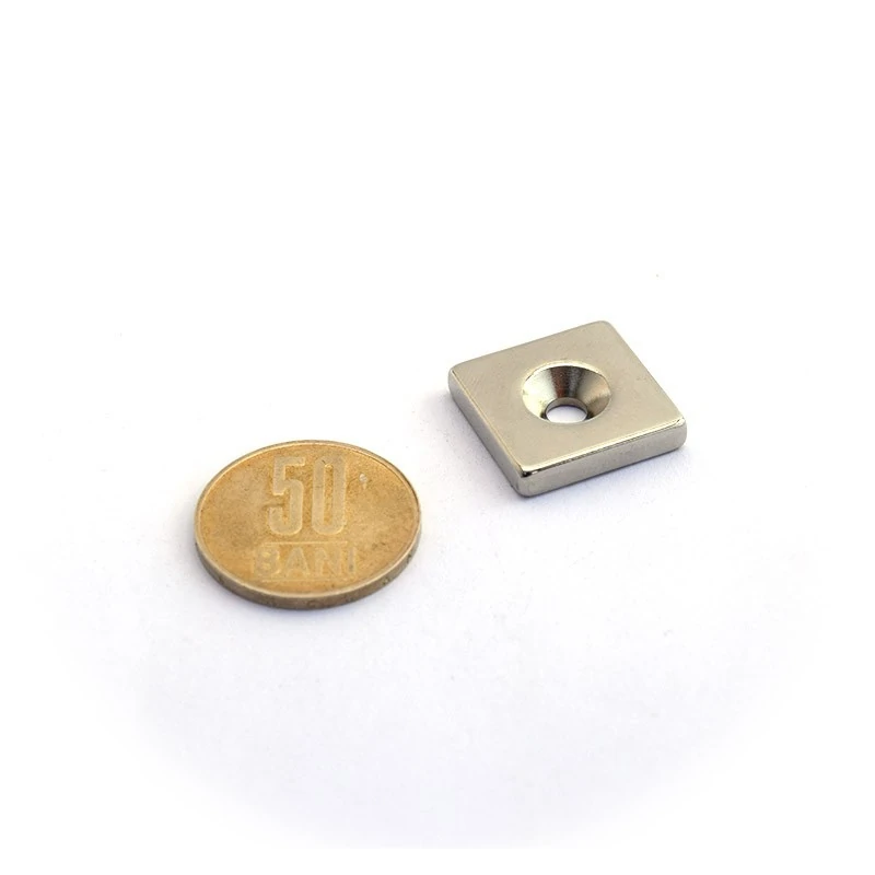Magnet neodim bloc 20 x 20 x 4 mm cu gaura ingropata D4,5 D9,6 - N35 moneda