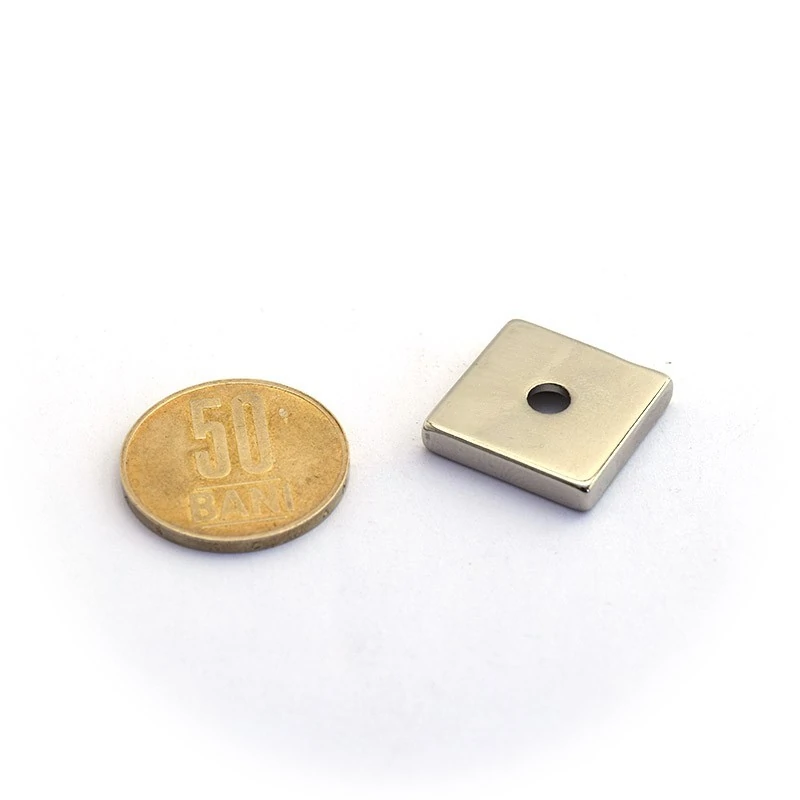 Magnet neodim bloc 20 x 20 x 4 mm cu gaura ingropata D4,5 D9,6 - N35 moneda intors