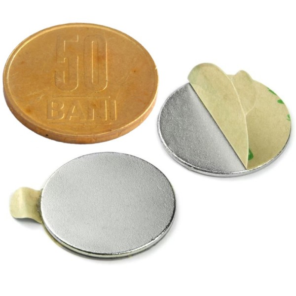 Magnet neodim disc 20 x 1 mm autoadeziv 2 buc cu moneda 50 bani