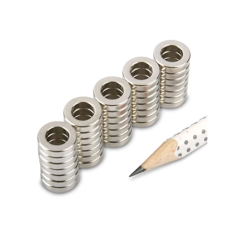 Magnet neodim inel 12 x 6 x 3 mm grup comparație cu creion