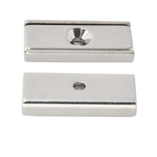 Неодимов магнит блок тип тенджера 30 x 13,5 мм с дупка Ø 3,3 мм и фаска Ø 6,5 мм - 2 броя