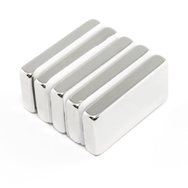 Magnet neodim bloc 30 x 15 x 5 mm N52 - grup