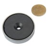 Magnet ferită oală D 50 mm cu gaură cu șanfren 2