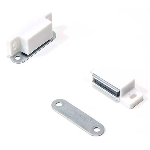 Închizător magnetic din plastic pentru uși de mobilier 45,5 x 15 x 14