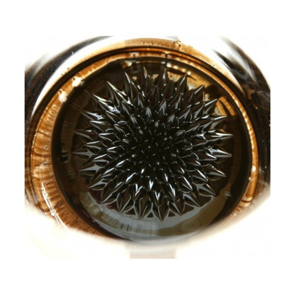 Ferofluid - sub influența câmpului magnetic - 3